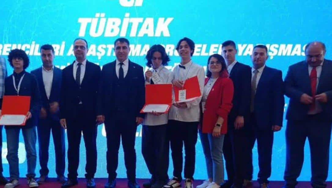 Tübitak Lise Öğrencileri Araştırma Projeleri Yarışması Bölge Finali Ödül Töreni Yapıldı