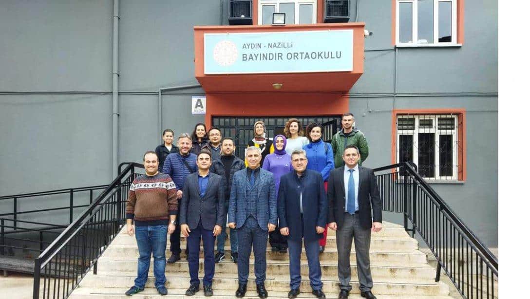 Nazilli Milli Eğitim Müdürlüğünün yürüttüğü kardeş okul projesi kapsamında Şehit Mehmet Dinek Ortaokulu öğretmenleri ve öğrencileri Bayındır OrtaOkulu'na ziyarette bulundu.