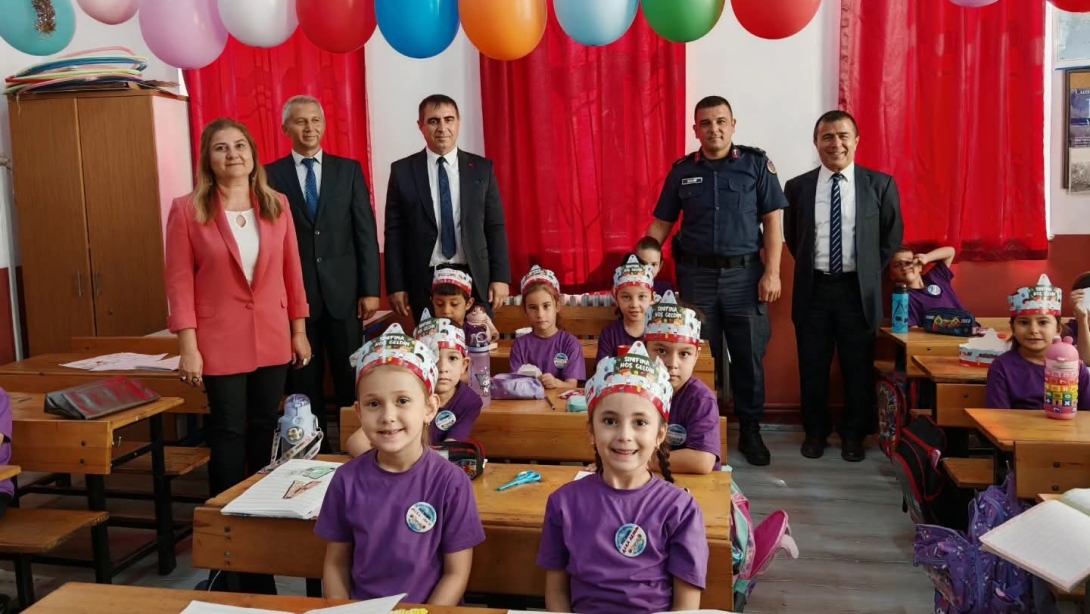 Nazilli'de İlköğretim Haftası Coşkuyla Kutlandı.